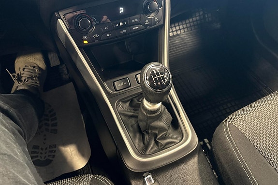 Suzuki S-Cross 12 of 14