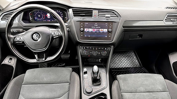 Volkswagen Tiguan Allspace 10 of 12