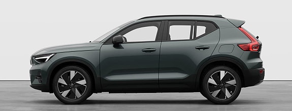 Volvo EX40 16 of 26