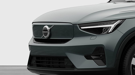 Volvo EX40 13 of 26
