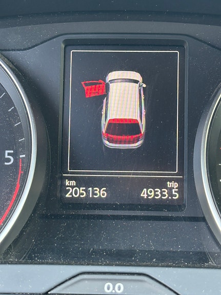Volkswagen Passat Alltrack 9 of 17