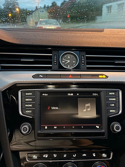 Volkswagen Passat Alltrack 16 of 17