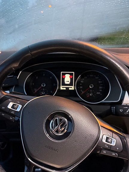 Volkswagen Passat Alltrack 17 of 17