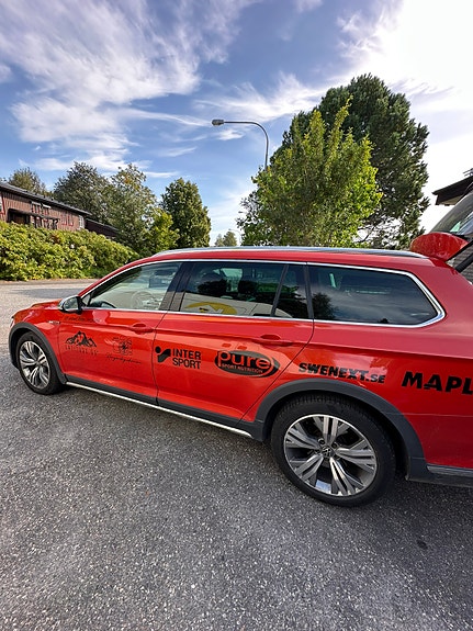Volkswagen Passat Alltrack 5 of 17
