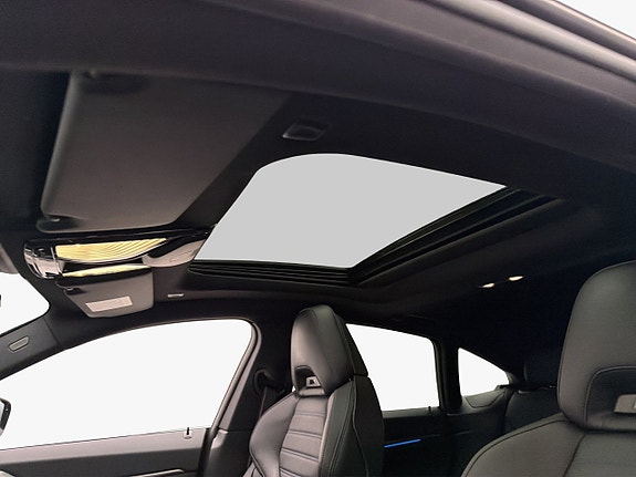 BMW i4 12 of 30