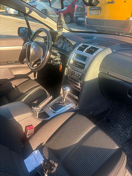 Peugeot 407 3 of 4