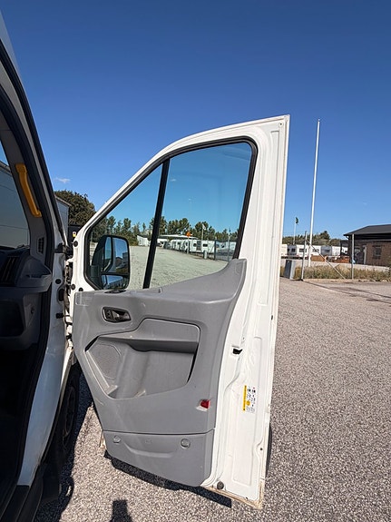 Ford Transit 20 of 29