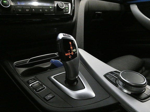 BMW 320d 21 of 23