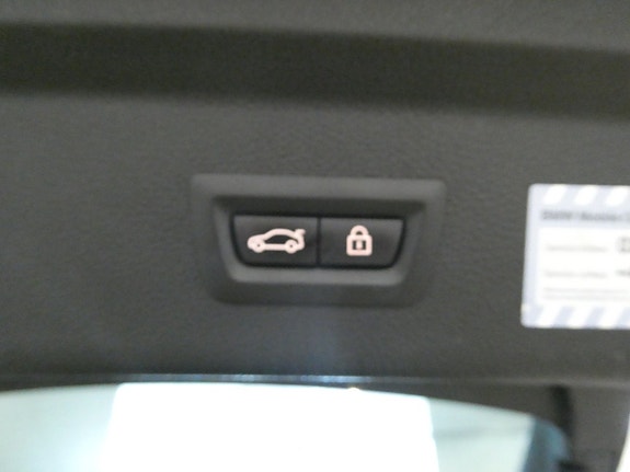 BMW 320d 10 of 23