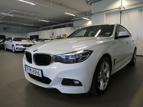 BMW 320d 13 of 23