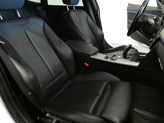 BMW 320d 18 of 23