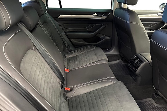 Volkswagen Passat 11 of 28