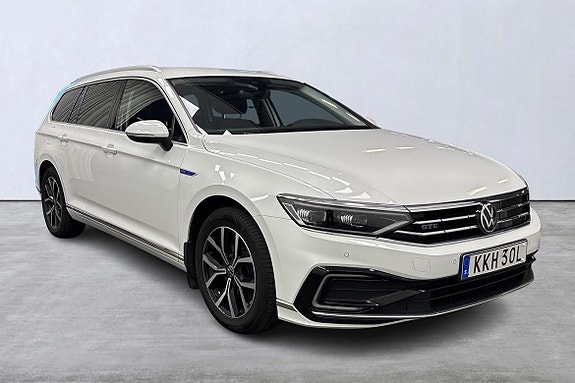 Volkswagen Passat 6 of 28