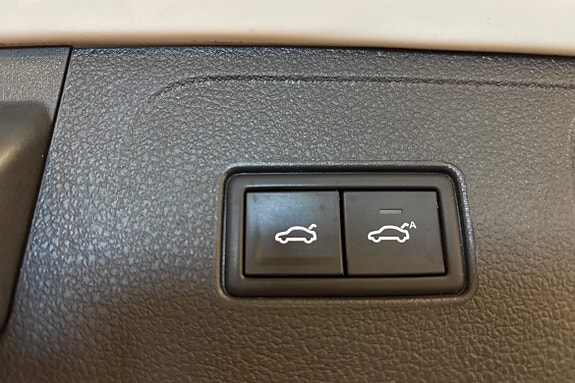 Volkswagen Passat 19 of 28