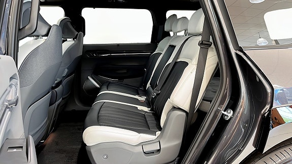 Kia EV9 9 of 23