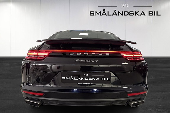 Porsche Panamera 4 6 of 18