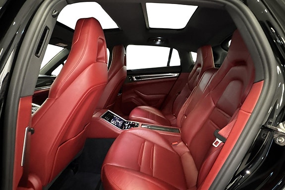 Porsche Panamera 4 10 of 18