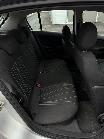 Opel Corsa 12 of 12
