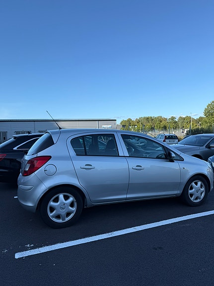 Opel Corsa 8 of 12