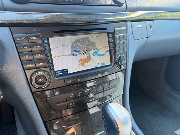 MERCEDES E240 | LÅGA MIL | AUTOMAT | HEMLEVERANS 8 of 8