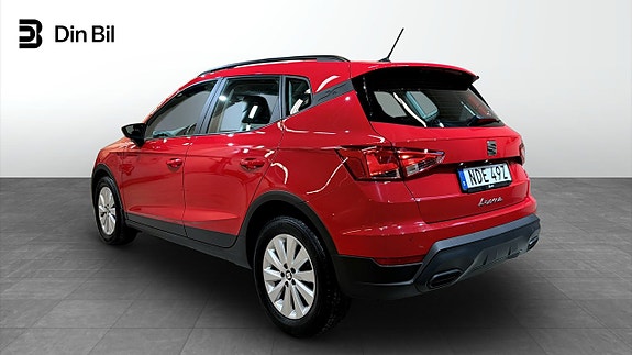 Seat Arona 3 of 17