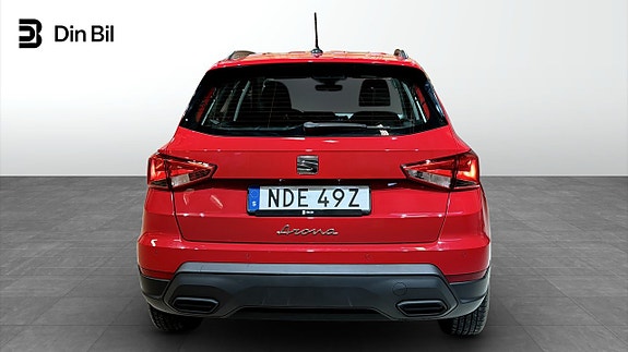 Seat Arona 5 of 17