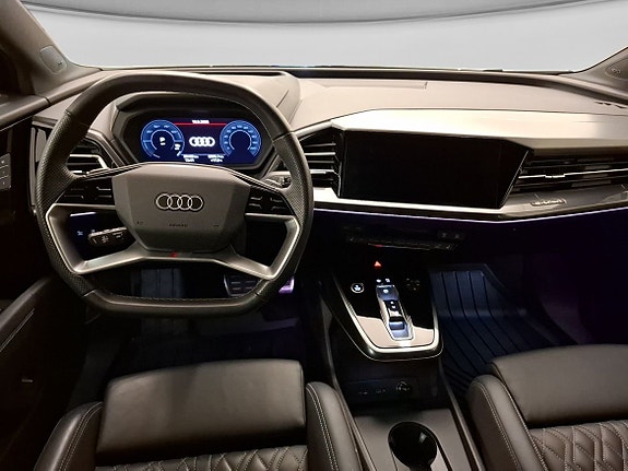 Audi Q4 e-tron 10 of 12