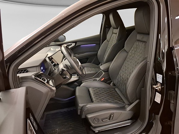 Audi Q4 e-tron 9 of 12