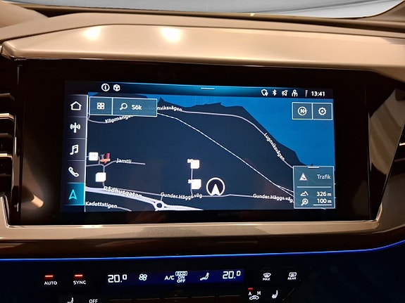 Audi Q4 e-tron 8 of 12