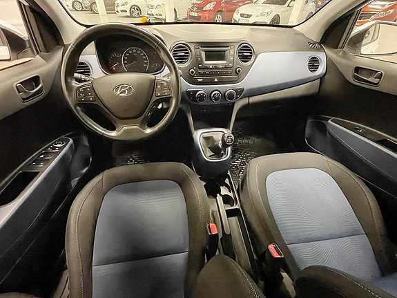 Hyundai i10 6 of 7