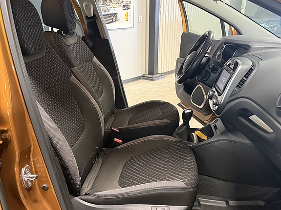 Renault Captur 9 of 12