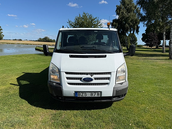 Ford Transit 2 of 13