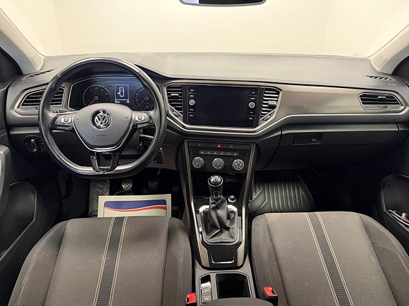 Volkswagen T-Roc 7 of 18