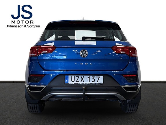 Volkswagen T-Roc 6 of 18
