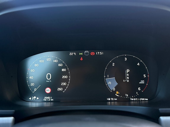 Volvo V90 9 of 15