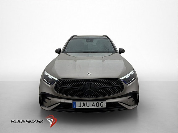 Mercedes-Benz GLC300 de 2 of 30