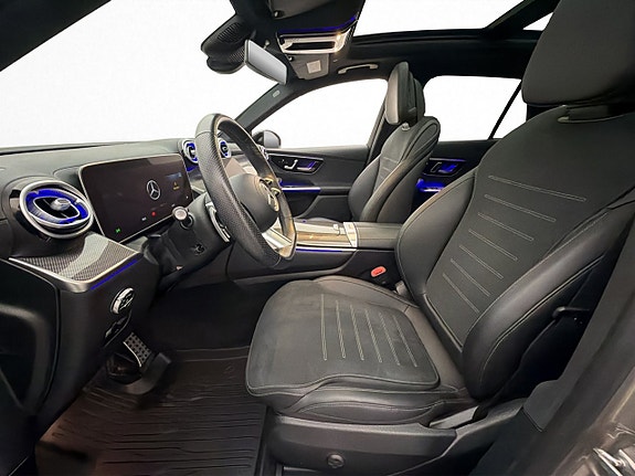 Mercedes-Benz GLC300 de 14 of 30