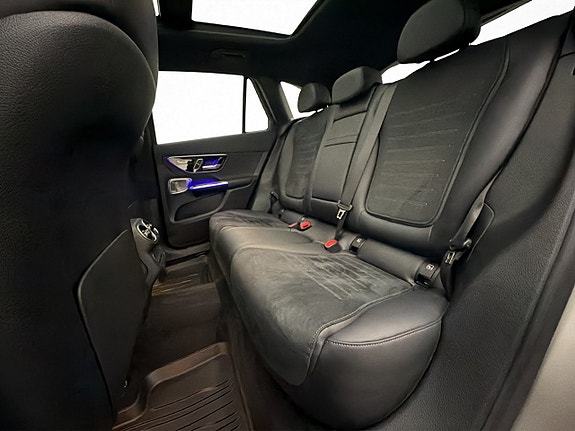 Mercedes-Benz GLC300 de 16 of 30