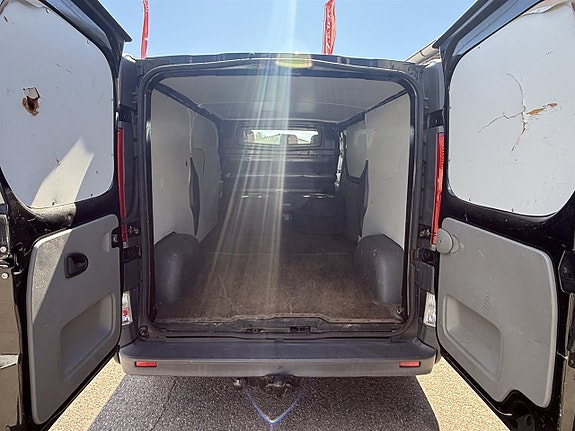 Renault Trafic 6 of 8
