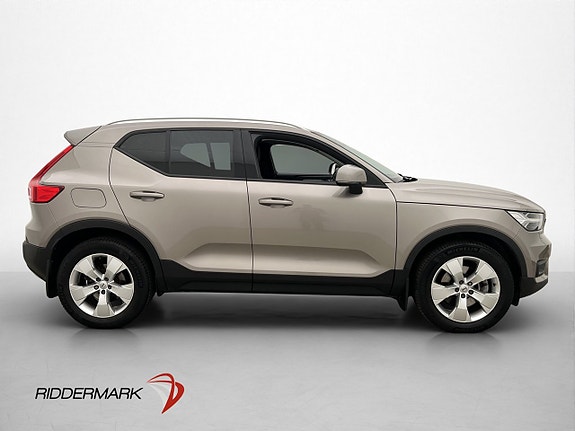 Volvo XC40 6 of 30