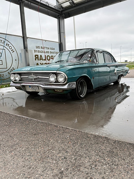 Chevrolet Bel Air 3 of 4