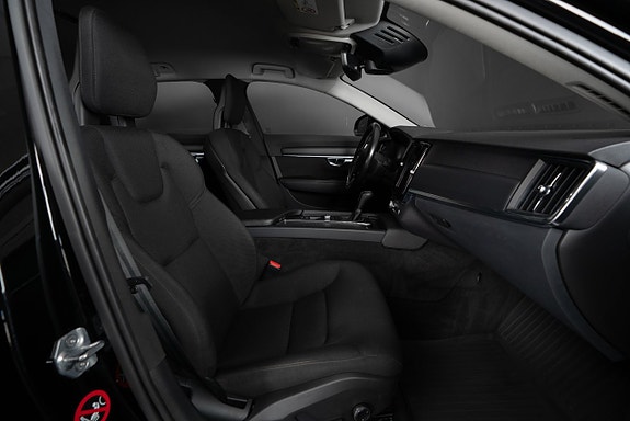Volvo V90 12 of 18