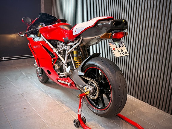 Ducati 999s 3 of 18