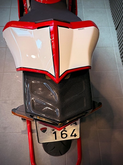 Ducati 999s 9 of 18
