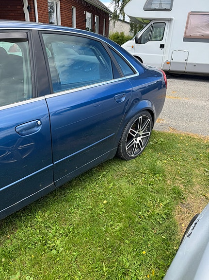 Audi A4 4 of 7