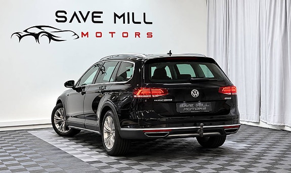 Volkswagen Passat Alltrack 4 of 15