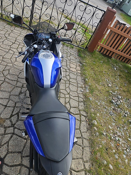Yamaha YZF-R3 4 of 6