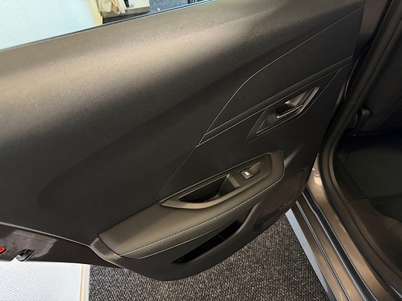 Peugeot 208 19 of 20