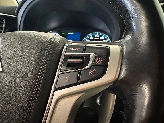 Mitsubishi Outlander 13 of 30