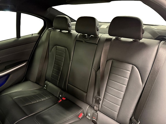 BMW M340i 10 of 21